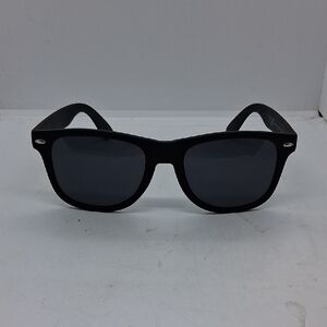 NWOT Kaliyadi FLS22 Black Sunglasses Unisex